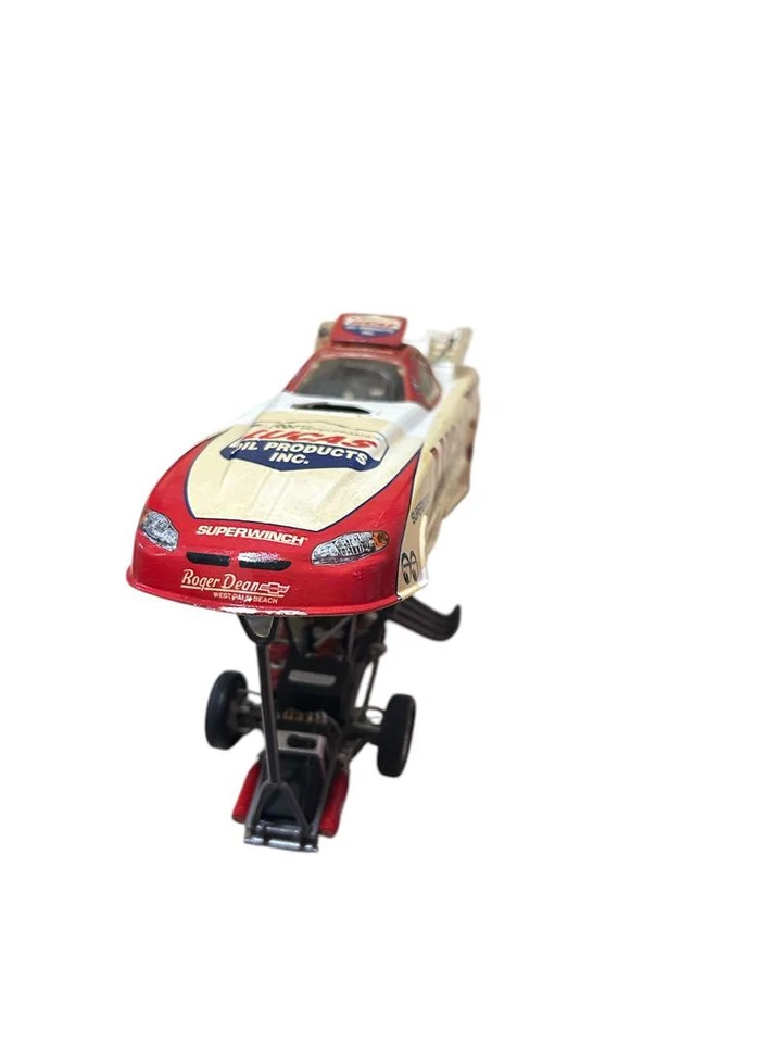 NHRA Funny Car 1/24 scale 2006 Lucas Oil Diecast Jim Dann Chevrolet Monte Carlo - Изображение 3 из 4