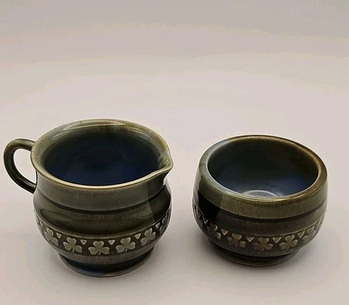 Vtg Wade Irish Porcelain Pottery Shamrock Green/Blue Mini Creamer/Sugar Bowl