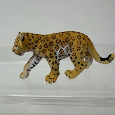 Safari Ltd Leopard Cub Wildlife Animal Figure Toy Figurine 2007