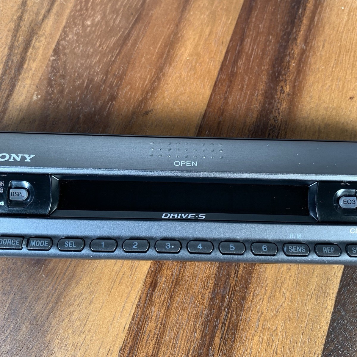 Sony Xplod Cdx-r3000 Car Stereo Receiver Am/fm Radio CD Cd-r/rw