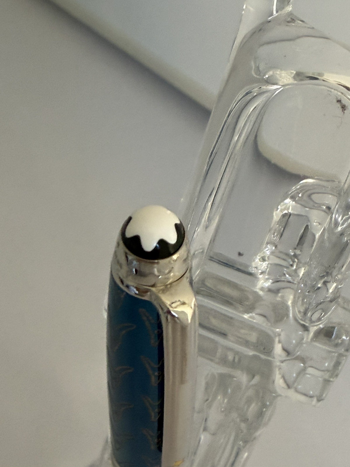 Montblanc Rollerball Pen – Gift Edition – Montblanc Refill Included