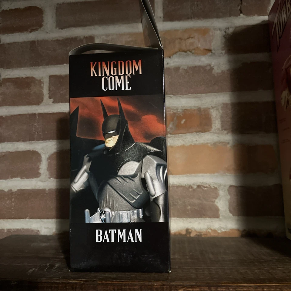 Figura de acción de coleccionista DC Direct Kingdom Come "Batman" 7" 2003 nueva en caja nunca abierta Foto 3 de 4