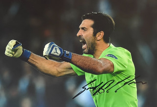 Gianluigi Buffon Hand Signed Italy 12x8 WC GK Juventus Photo Verified COA