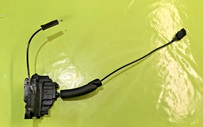 Serrure Porte Avant Droite / RENAULT SCENIC 3 / 805020006R - Photo 1/4