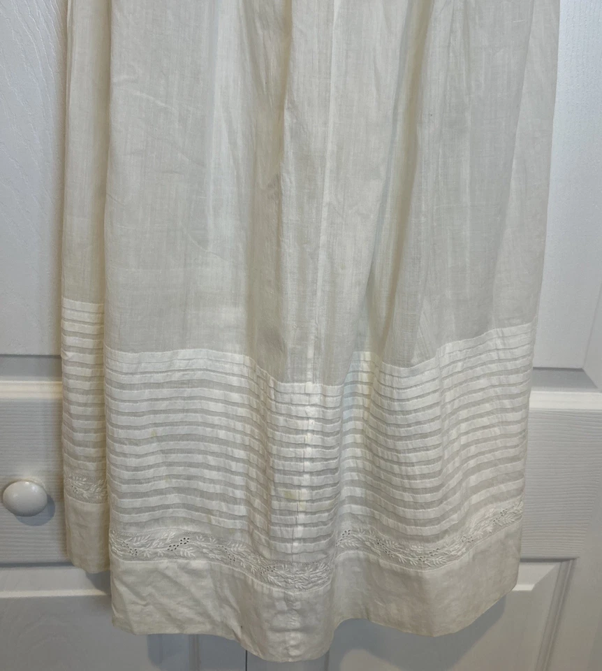 Antiguo Vestido de Bautizo Victoriano Ojales Encaje Pintuck Reliquia Algodón Largo Foto 4 de 4