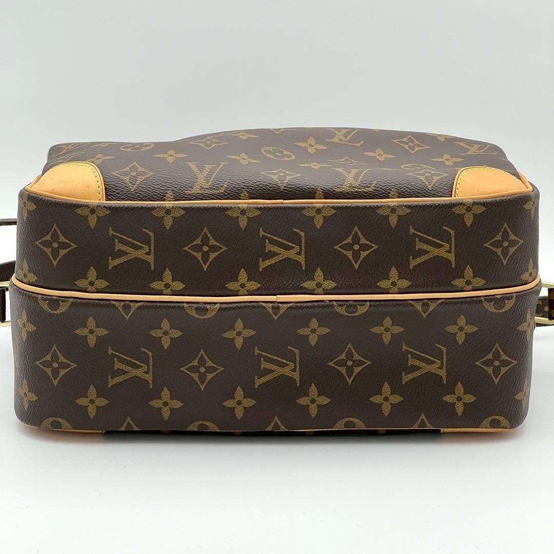 Extremely beautiful Vuitton Monogram Nile Shoulde… - image 6