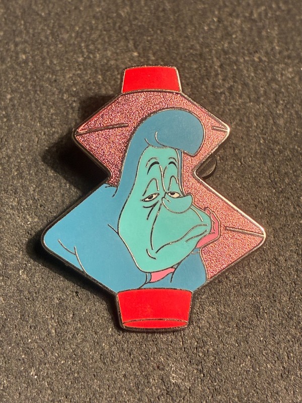 DISNEY PIN CATAPILLER CHINSE LANTERN ALCIE IN WONDERLAND PIN