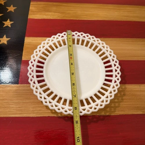 Canton Gothic White Milk Glass Round Plate with Lattice Edge