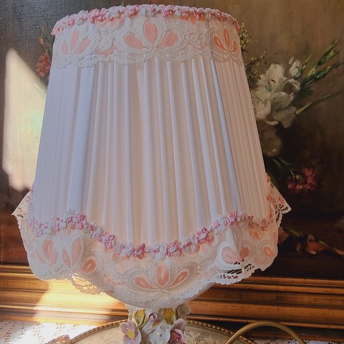 Vintage Porcelain Table Lamp - Picture 3 of 15