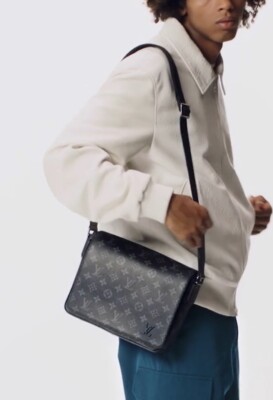 Louis Vuitton District Monogram Eclipse Messenger Bag PM Black 