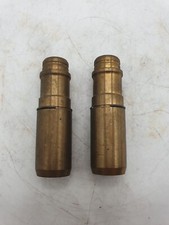 Jeu de deux guides de valeur d'origine Mercedes Benz A1160505524 pièces neuve...