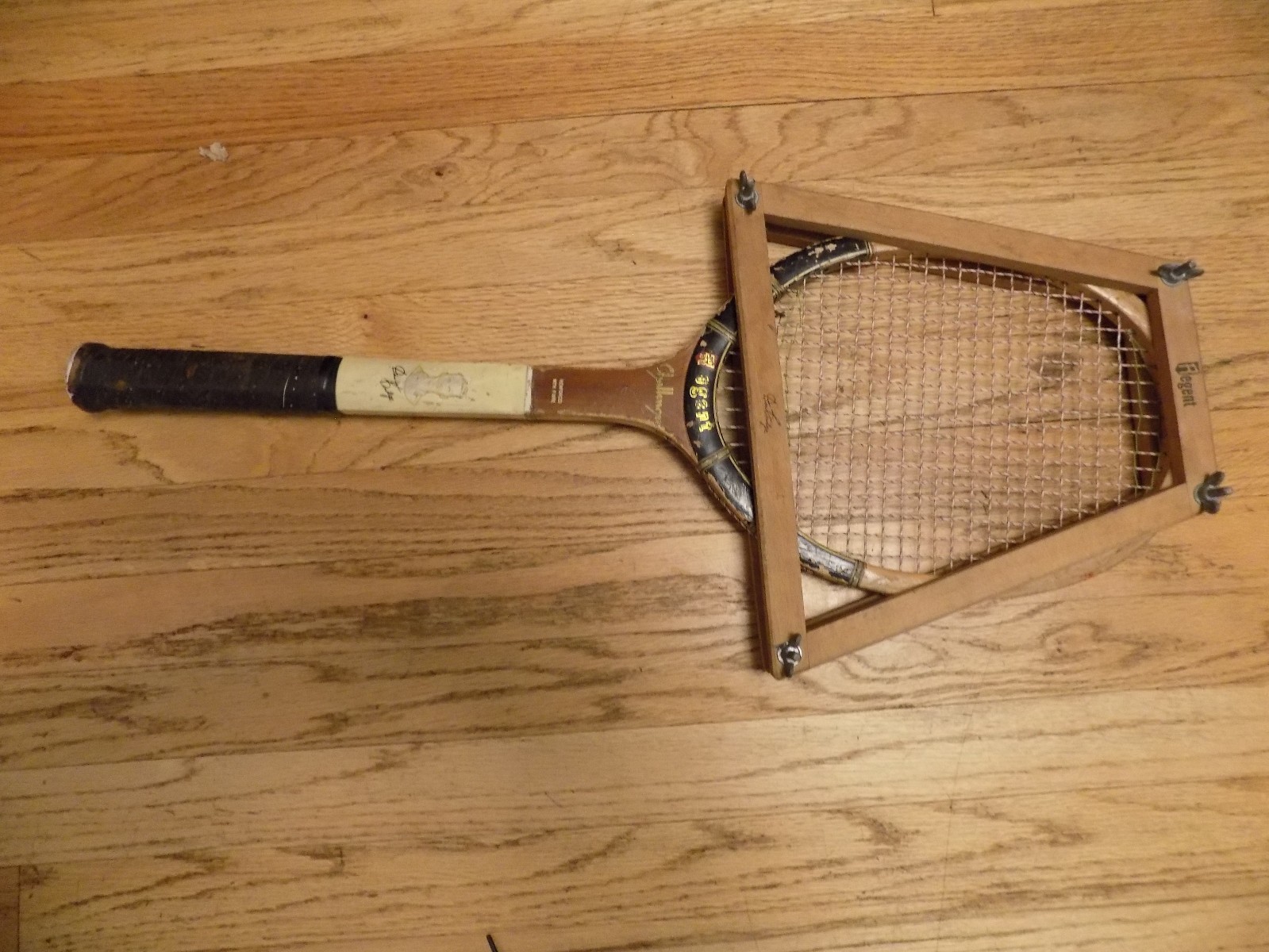 Cadre De Presse Ancien Raquette Tennis Regent Don Budge - Bois Vintage USA