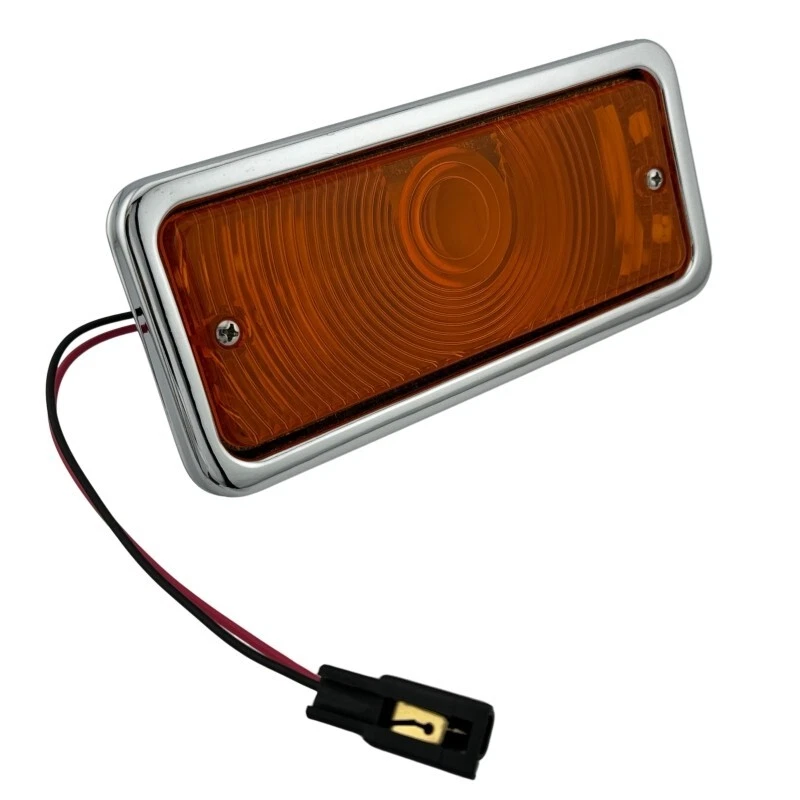 International Scout 800 Scout II Travelall D-series -Chrome Turn Signal Assembly - Image 4 of 4