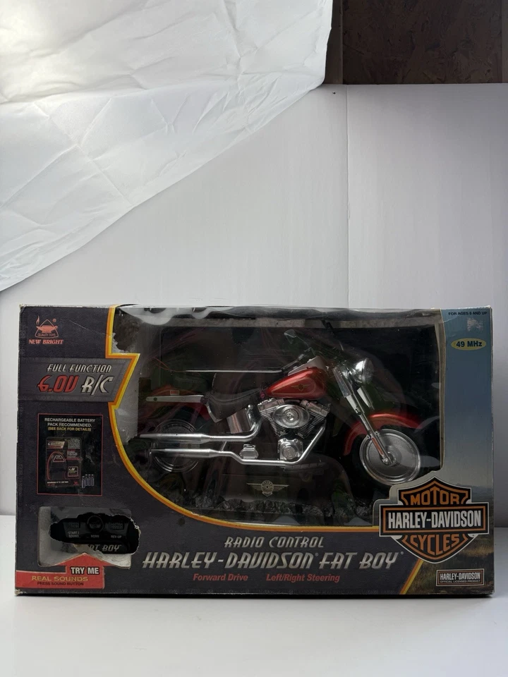 2003 HARLEY DAVIDSON Red Fatboy Remote Control Motorcycle 1431 Toy 6.0V Damaged - Image 4 of 4