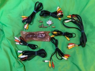 Audio/video cords and cable connectors used 8 cords & 6 cable connectors