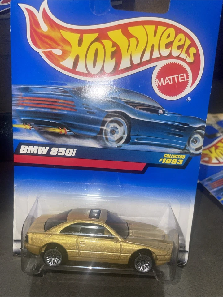 Chasis dorado Hot Wheels BMW 850i con rueda de radios de encaje cromado 1998 coleccionista #1093 Foto 3 de 4
