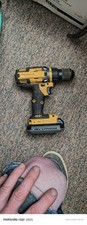 BOSTITCH 18V Li-Ion Cordless Drill/Driver Keyless Chuck w/ Battery Yellow