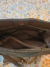 purses and handbags