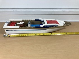 LEGO 60221 Diving Yacht - boat hull 28x8 92710c04, treasure chest, 25892 parts