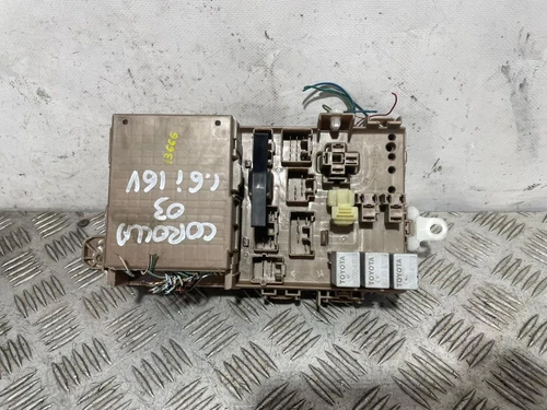 8264102040 Caja Reles/Fusibles para TOYOTA COROLLA (E12) * 111324 - Imagen 3 de 4
