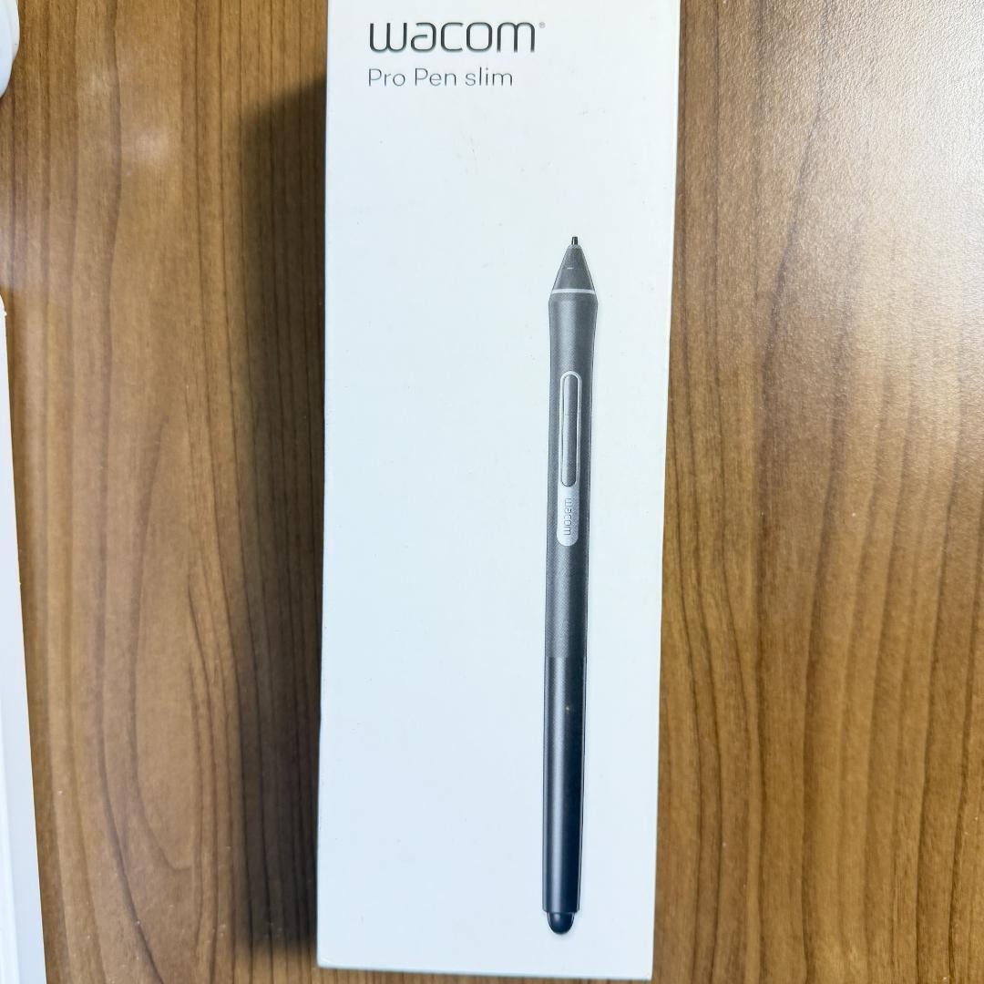 Wacom Pro Pen Slim KP301E00DZ Digital Pen with Case and Extra Nibs