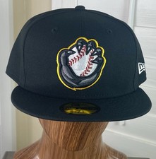 New Era 59Fifty MiLB Quad Cities River Bandits ‘Paw’ Black Fitted Hat 7 3/4, NWT