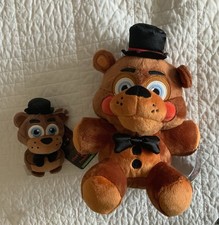 Jazwares Five Nights At Freddy's FNAF Toy Freddy 8" Plush Wave 2 Glow GITD Eyes