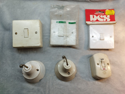 Vintage 70er Elektro Bauteile Konvolut Schalter Zugschnüre Mix Restposten Retro