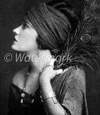 Flapper Girl - Ziegfeld Follies 8X10 PUBLICITY PHOTO Vintage 1920s glamour