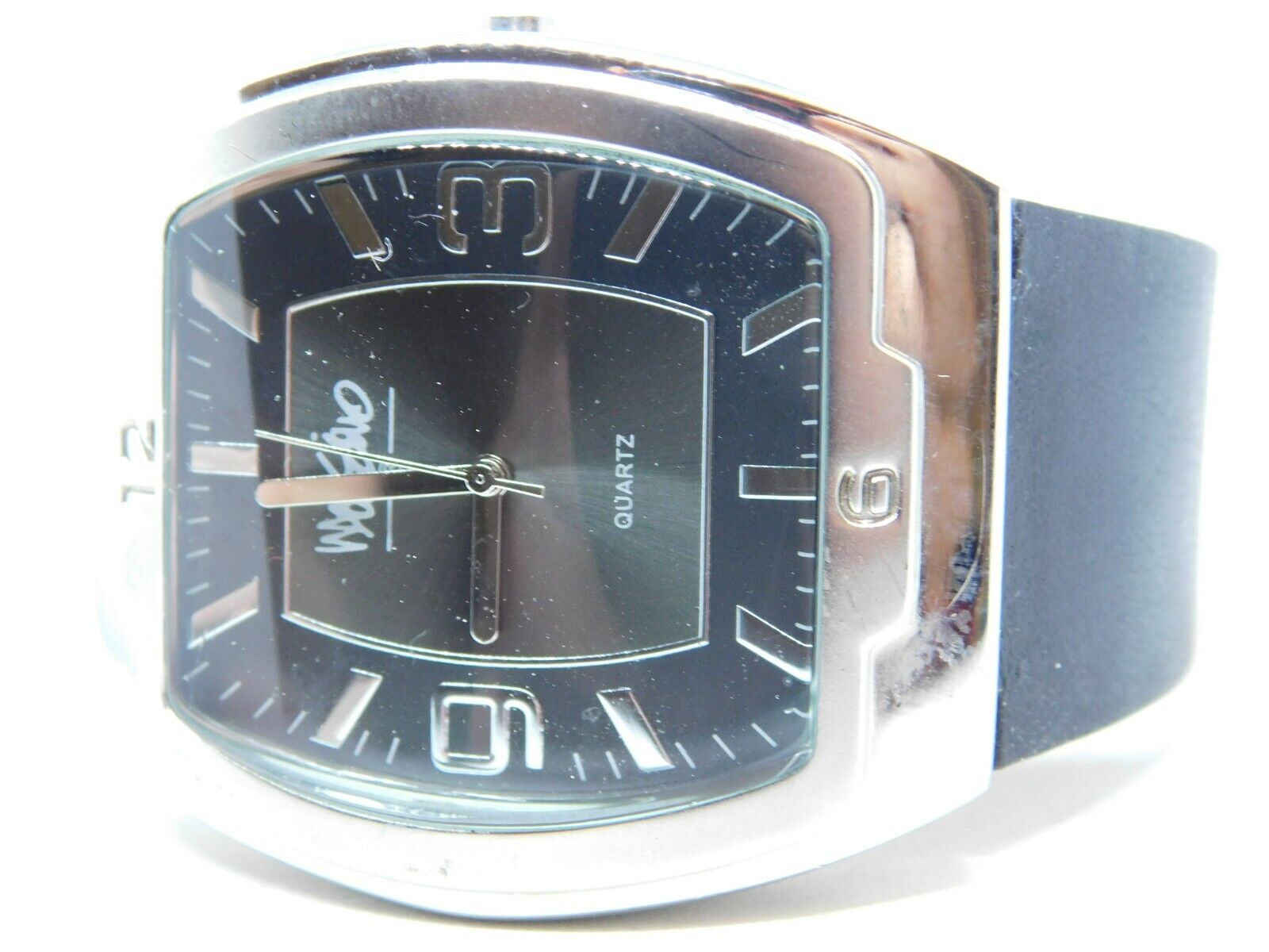 Mossimo MM90229 Genuine Leather Quartz Analog Men's Watch
