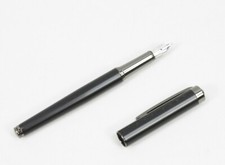 Hugo Boss Inception Black Füllfederhalter fountain pen HSY9552A (99) (65)