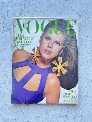 Vintage American Edition Vogue magazine May 1966