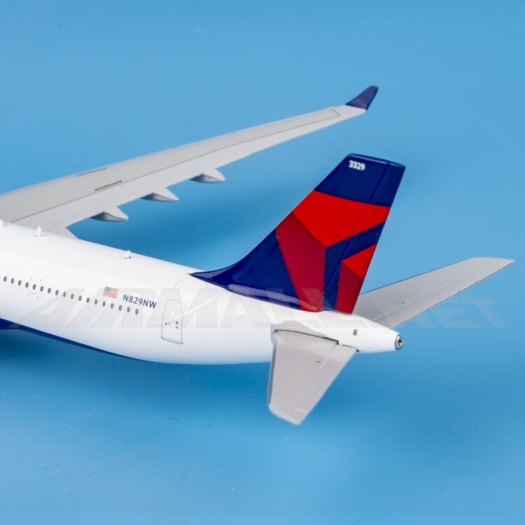 1:400 GeminiJets Delta Airlines Plane Airbus A330-300