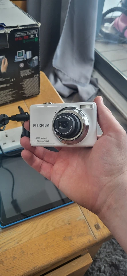 Fujifilm FinePix JV Series JV500 14.0MP Digital Camera - Black, photo 4 of 5