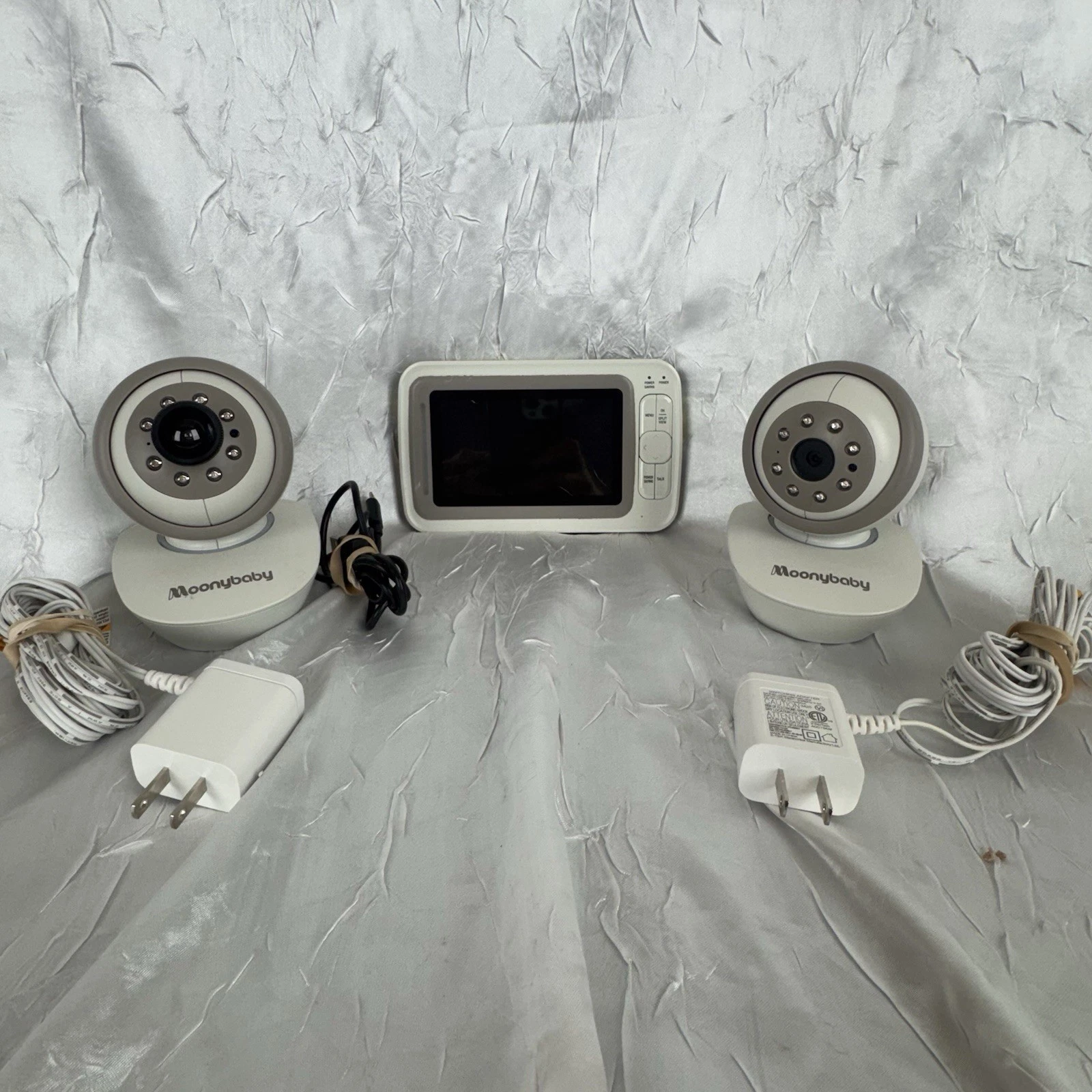 Moonybaby 55812 Video Baby Monitor 2 Cameras Split Screen Night Vision - WORKS
Opens in a new window