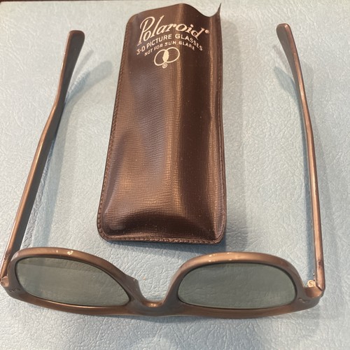 Polaroid 3D Viewer Glasses 717 With Sleeve