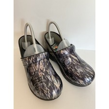 Dansko Sz 36 Us 6-6.5 Professional Career Purple Green Silver Patent Leather Clo