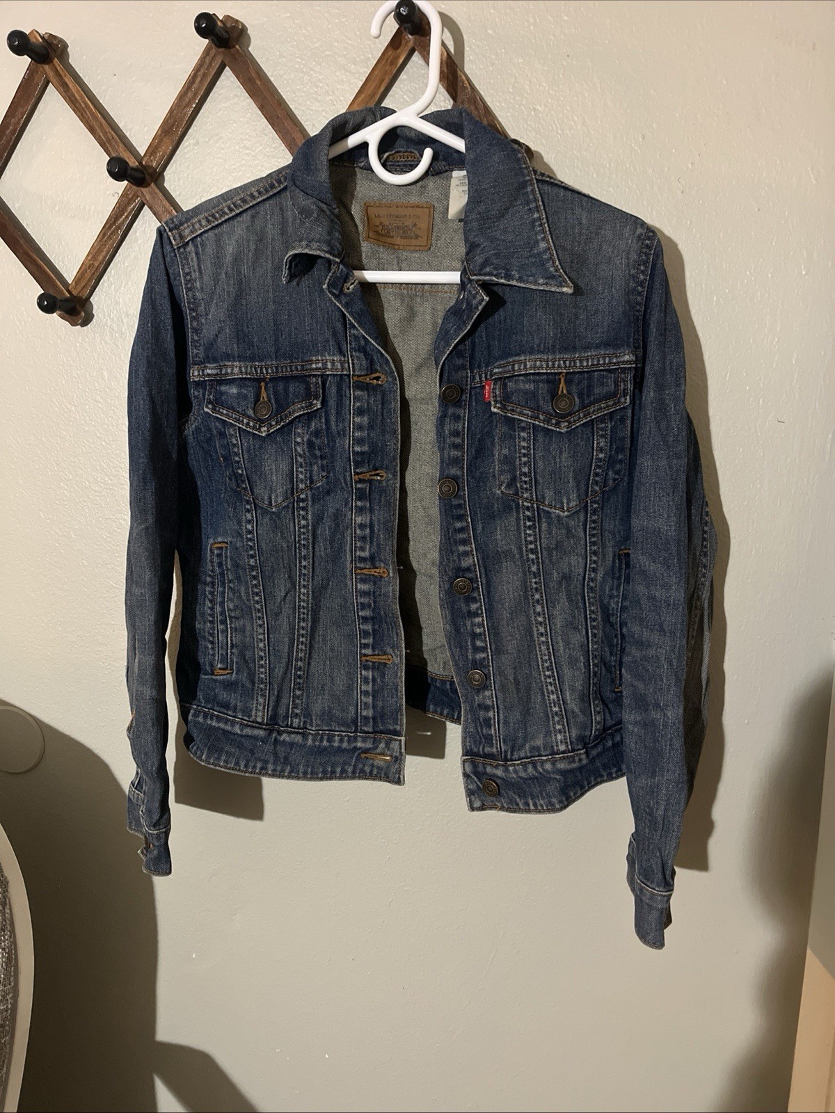 Vintage Y2K Levis Denim Trucker Jacket Womens Medium Blue Jean USA 2006