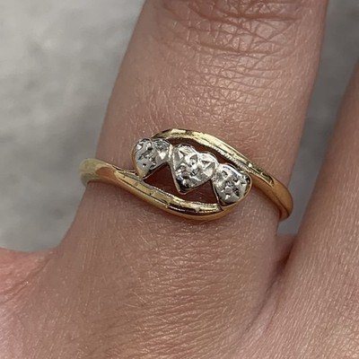 18 Karat Gold Diamant Herz Ring Trilogie Platin-Set Bypass 750 - Größe M