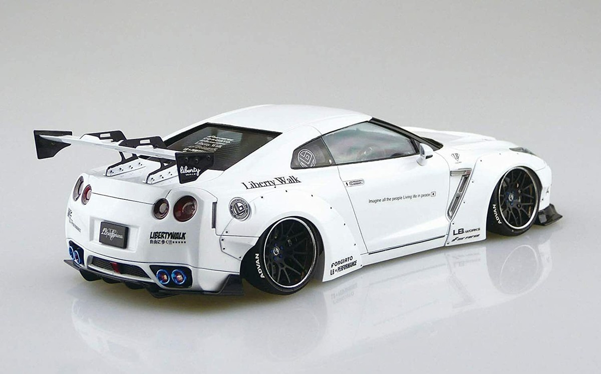 Aoshima 1/24 Liberty Walk Series No.11 LB Works R35 GT-R Type 1.5