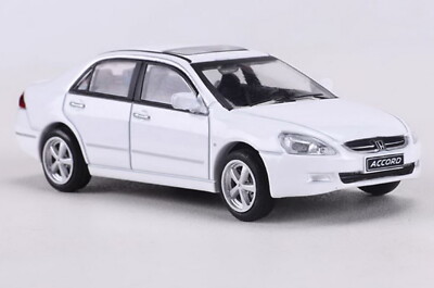 DCT 1/64 Scale Accord 7th Generation 2005 White Diecast Car Model