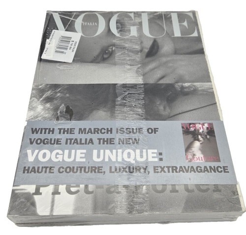 VOGUE ITALIA 2011 ファッション雑誌 Vogue Italia August 2011 - Raquel Zimmermann by Steven Meisel