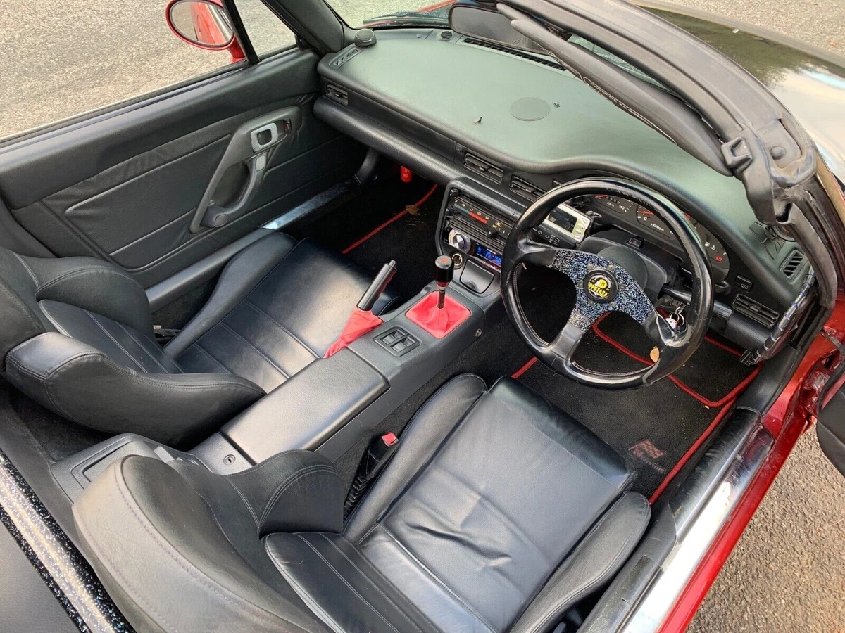 Suzuki Cappuccino - interior from above