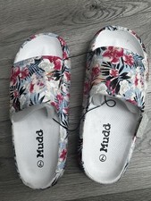 Mudd Slides Aloha-01LP White Flower Size 7 Brand New