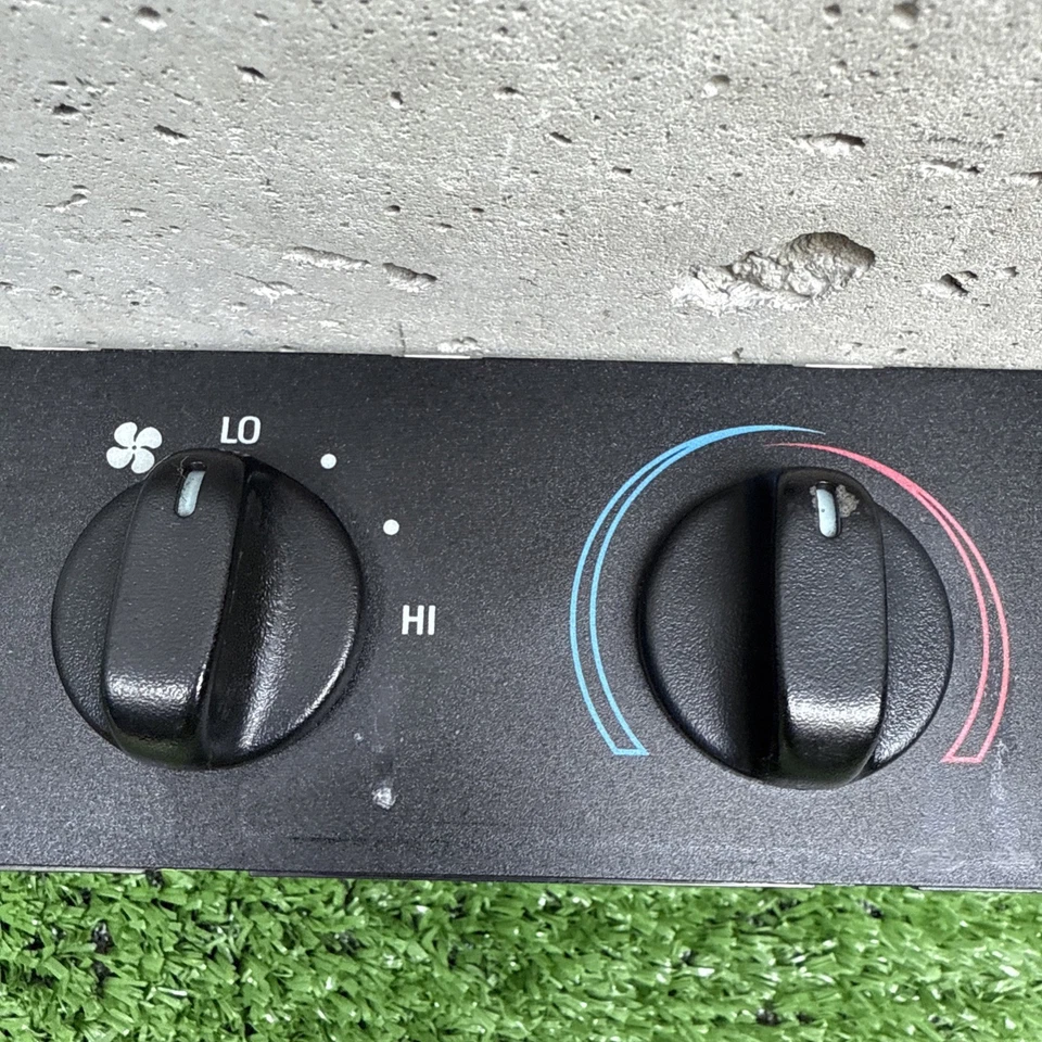 XW7H-19C733-AA ✅98-11 Crown Victoria Grand Marquis AC Switch Temperature control - Image 3 of 4