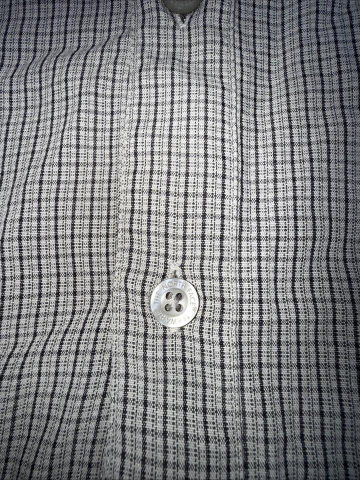 Camisa deportiva The North Face mezcla de polietileno abotonada mediana M Foto 3 de 4