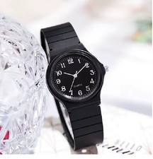 Unisex casual  Plain and simple.  easy read Quartz watch.