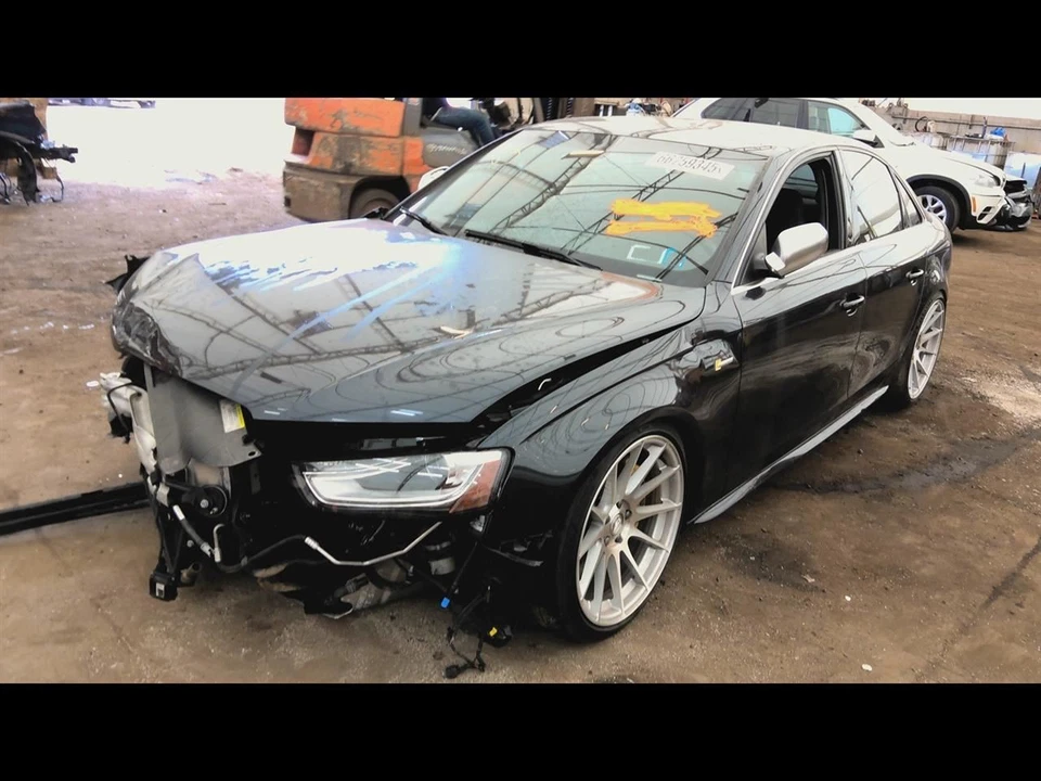 S4 AUDI   2013 Fuel Vapor Canister 6735883 Foto 3 de 4