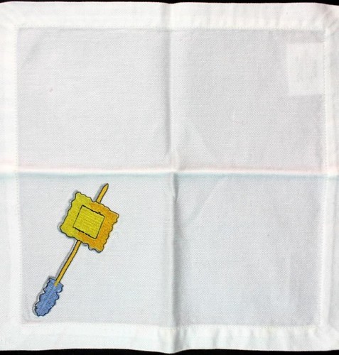 Grupo de 6 servilletas bordadas de caja y barril varios motivos de diseño - Imagen 8 de 9