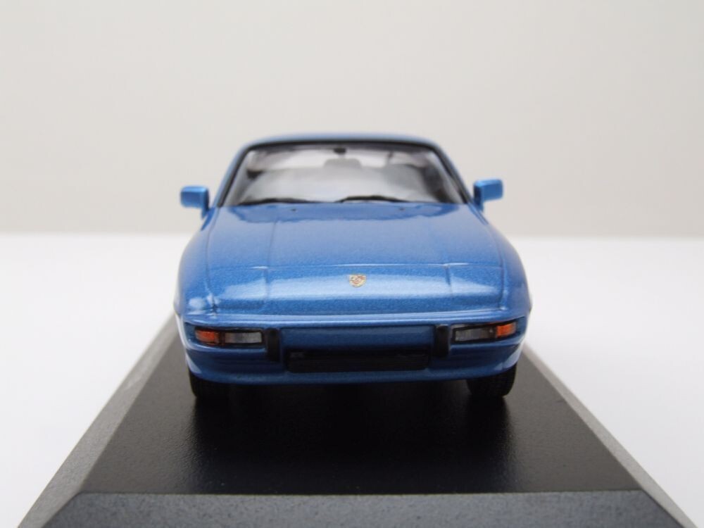 【MAXICHAMPS】Porsche 924 Blue&Green Maxichamps Porsche 924 Blue Green | eBay